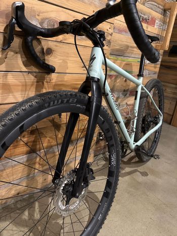Used Specialized Sequoia Elite 2020 2020 Road & Gravel, Green — image 2 of 4