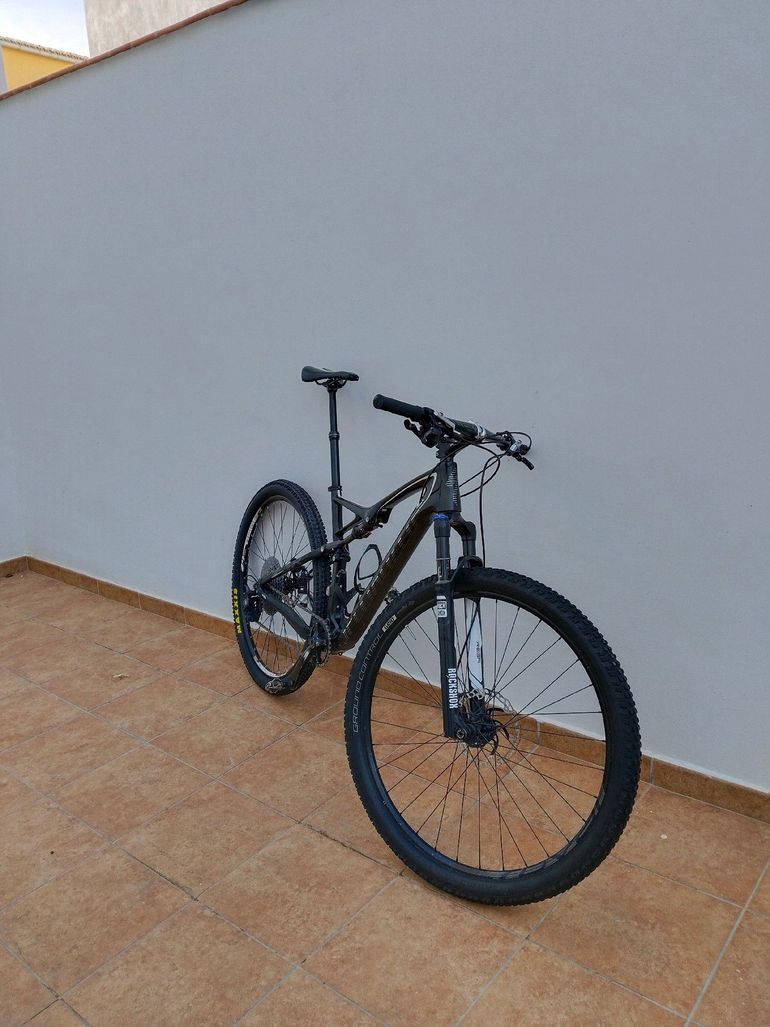 Used Specialized Epic Comp Carbon 29 2014 2014 Mountainbike, Black, 29 — image 2 of 4