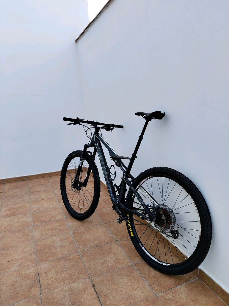Used Specialized Epic Comp Carbon 29 2014 2014 Mountainbike, Black, 29 — image 4 of 4