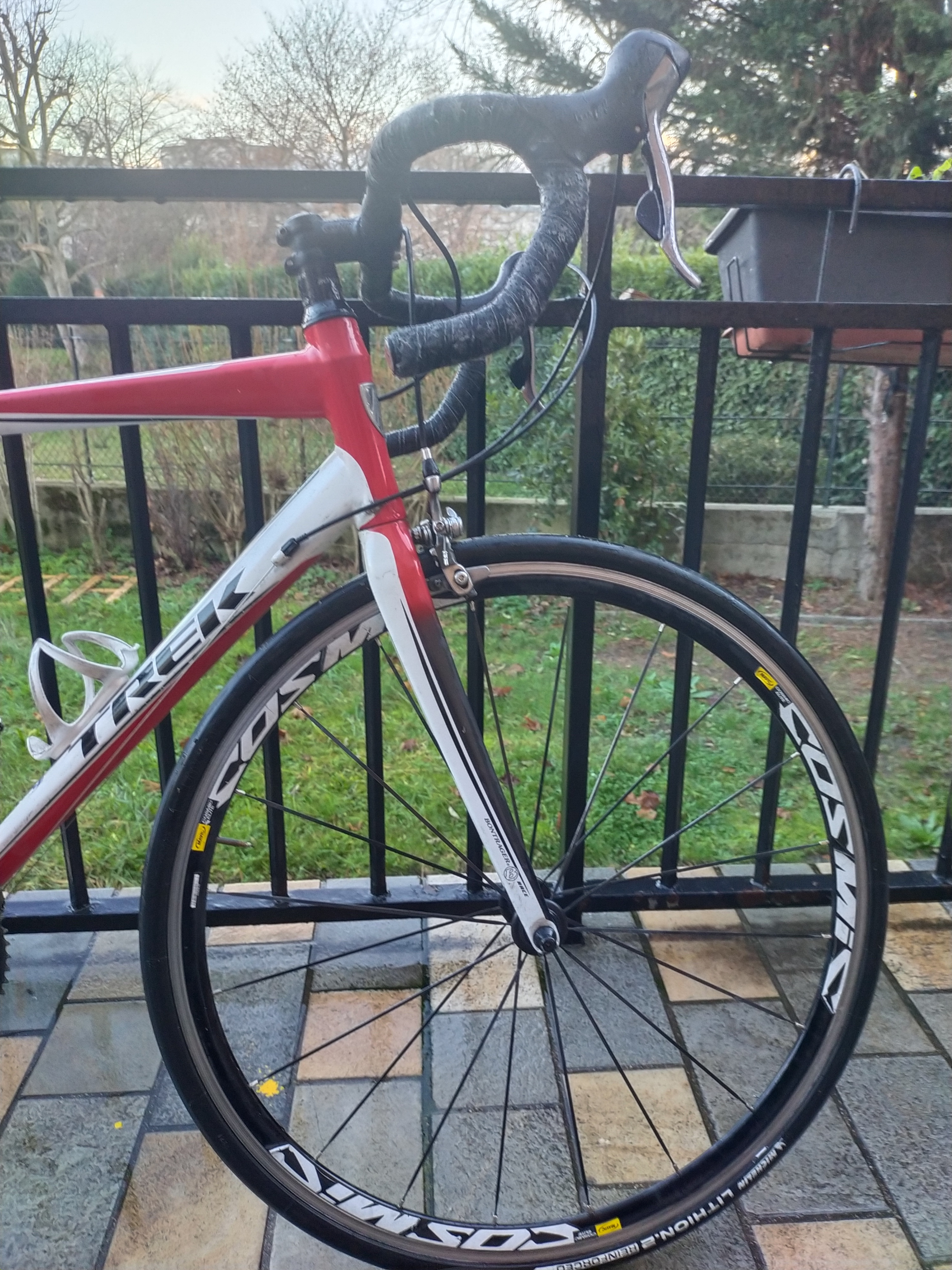 Trek 1.7 shop road bike