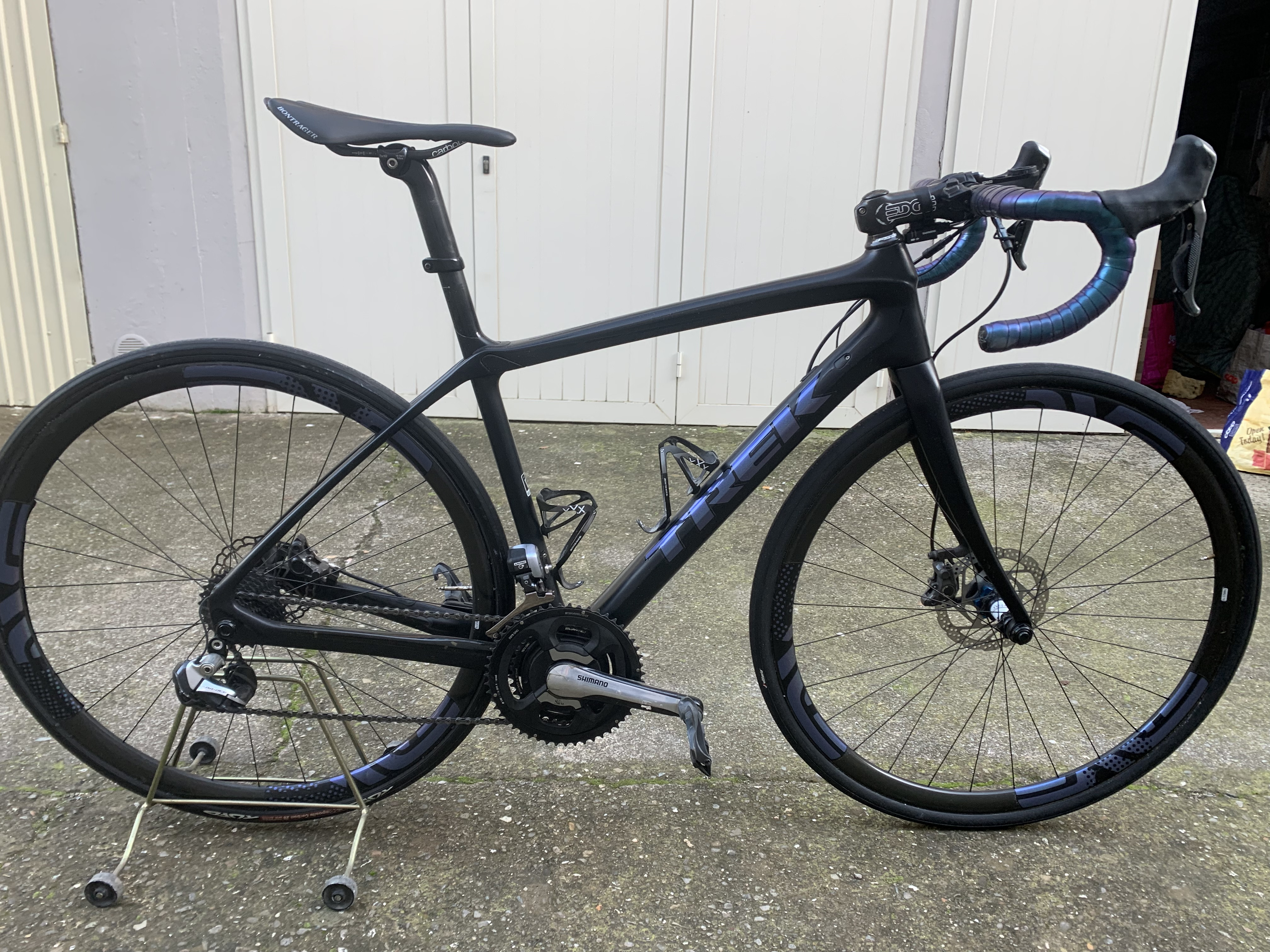 Trek domane 6.9 deals disc