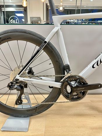 Used Wilier Filante SL SHIMANO 105 Di2 2025 Road & Gravel, Light Gray — image 4 of 6