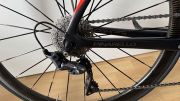 Gebrauchtes Pinarello Dogma F8 2018 Road & Gravel, Schwarz — Bild 2 von 11