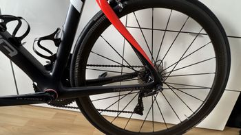 Gebrauchtes Pinarello Dogma F8 2018 Road & Gravel, Schwarz — Bild 8 von 11