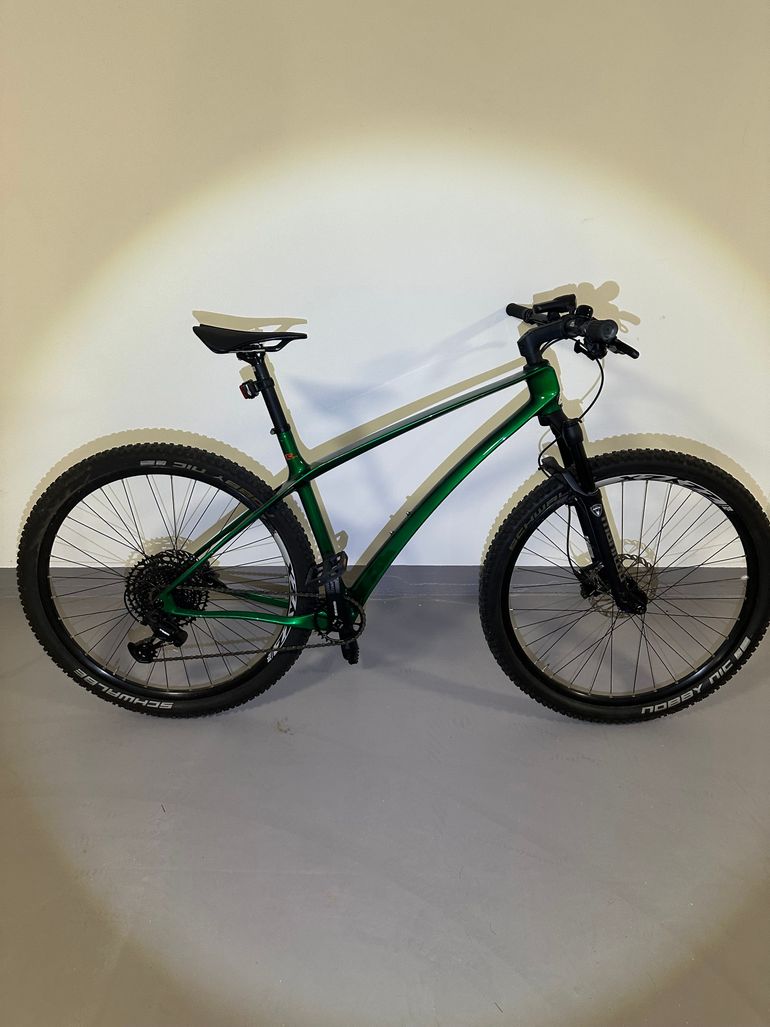 Used Corratec Revo BOW 2021 Mountainbike, Green — image 8 of 33
