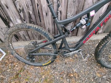 Tweedehands Santa Cruz Bronson Carbon C R 2018 2018 Mountainbike — afbeelding 4 van 9