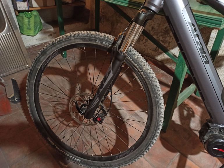 Used Atala ATALA B-CROSS-a3.1 2023 Mountainbike, Light Gray — image 10 of 11