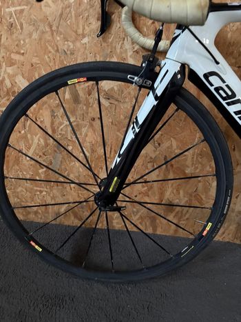 Used Cannondale Slice 105 2017 2017 Road & Gravel, White — image 2 of 5