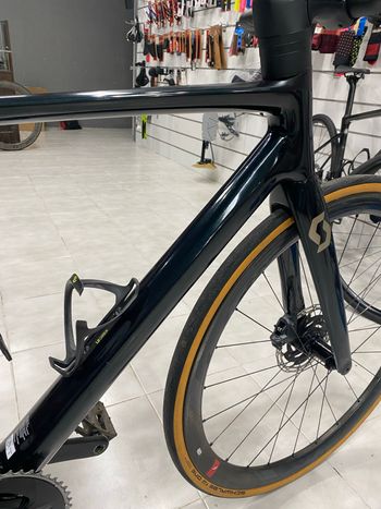 Brugt Scott Addict RC 20 2020 2020 Road & Gravel — billede 3 af 5