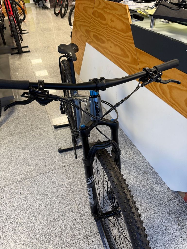 KTM MYROON ELITE 2022 2022 Mountainbike de segunda mano, Gris claro — imagen 2 de 11