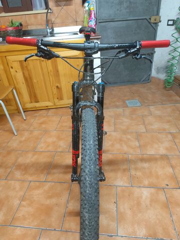 Used Scott Scale 910 2019 2019 Mountainbike, Red, 29 — image 2 of 3