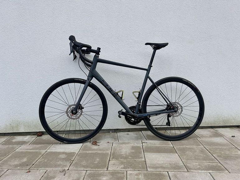 Tweedehands CUBE ATTAIN SLX 2023 2023 Road & Gravel — afbeelding 1 van 4