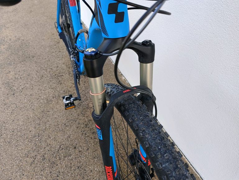 Used CUBE Reaction gtc Pro Race 2015 Mountainbike, Azul — image 4 of 6