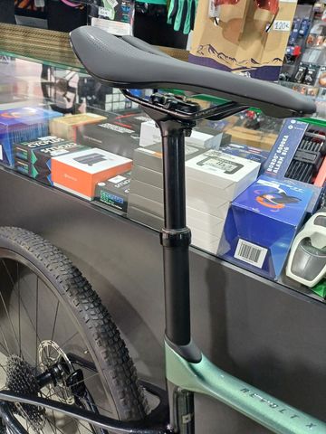 Tweedehands Giant Revolt X Advanced Pro 2 2023 2023 Road & Gravel — afbeelding 8 van 8