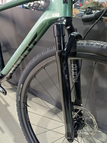Tweedehands Giant Revolt X Advanced Pro 2 2023 2023 Road & Gravel — afbeelding 3 van 8