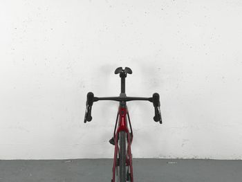 Used Trek Emonda SLR 7 2021 Sram Red AXS Taille 52 / Roues Zipp 303 Firecrest 2021 Road & Gravel, Black — image 3 of 6