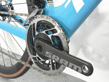 Used Trek Trek Madone SLR 9 gen 7 Sram Red AXS Taille 50 / Roues Vision TLR BS SC 40 2024 Road & Gravel, Blue — image 6 of 6