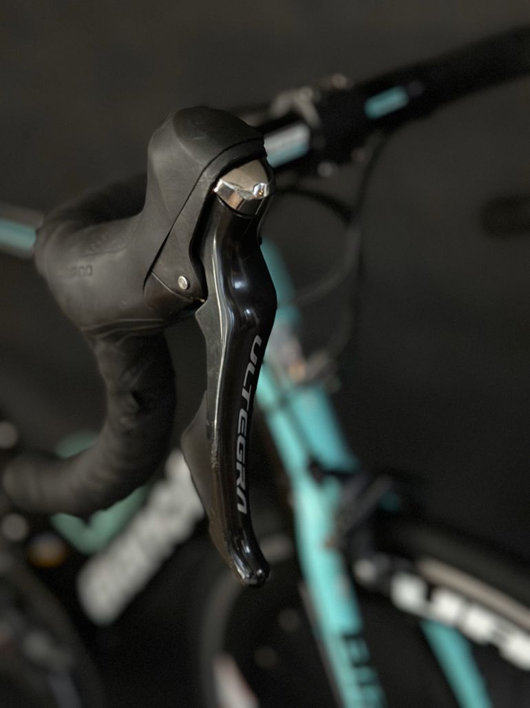 Used Bianchi Aria Ultegra R8000 2020 Road & Gravel, Black — image 10 of 11