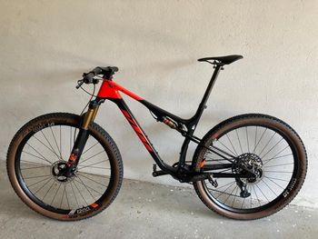 Used KTM SCARP MT EXONIC 2022 Mountainbike — image 1 of 4