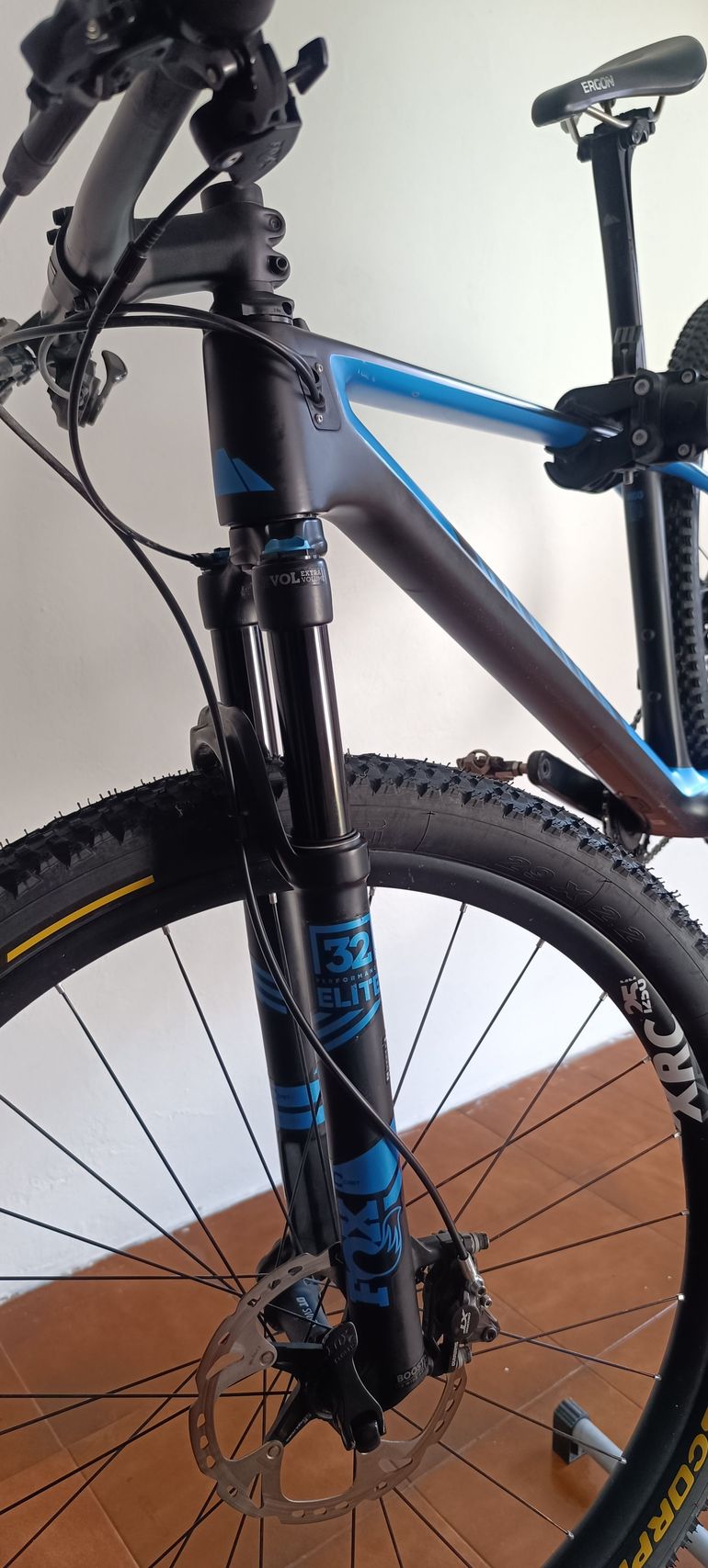 Brugt Canyon Exceed CF SL 8.0 Race Team 2019 2019 Mountainbike — billede 4 af 6