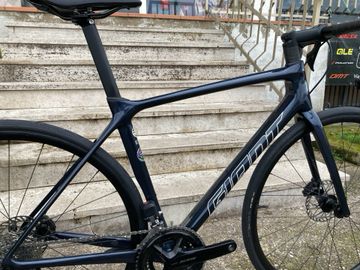 Giant TCR Advanced Disc 1 Pro Compact 2023 2023 Road & Gravel usato, Blu — immagine 3 di 8
