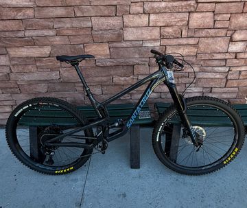 Used Santa Cruz HIGHTOWER R / Aluminum / 29 2022 2022 MTB