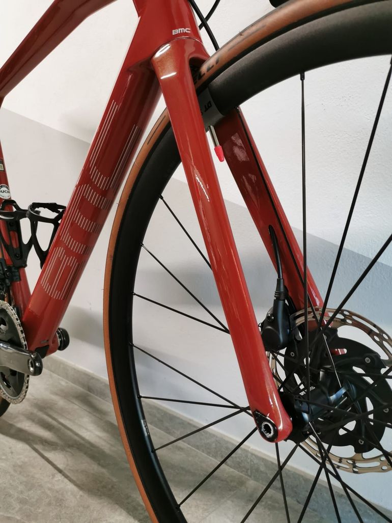 Używany BMC Roadmachine ONE 2021 2021 Road & Gravel — zdjęcie 5 z 7