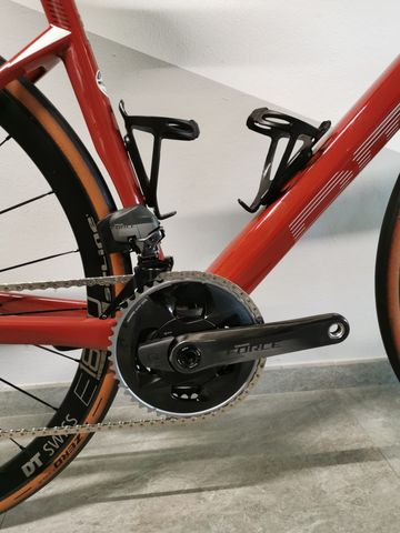 Używany BMC Roadmachine ONE 2021 2021 Road & Gravel — zdjęcie 4 z 7