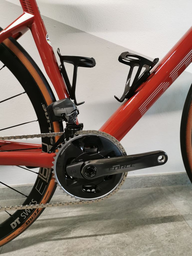 Używany BMC Roadmachine ONE 2021 2021 Road & Gravel — zdjęcie 4 z 7