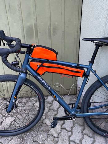 Bombtrack, Hook EXT
