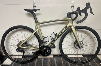 Used Specialized Tarmac SL7 Comp - Shimano 105 Di2 2024 2024 Road & Gravel, Green — image 1 of 4