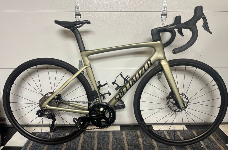 Used Specialized Tarmac SL7 Comp - Shimano 105 Di2 2024 2024 Road & Gravel, Green — image 1 of 4