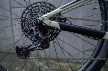 Brugt Giant Stance E+ 1 2021 2021 Mountainbike — billede 9 af 24