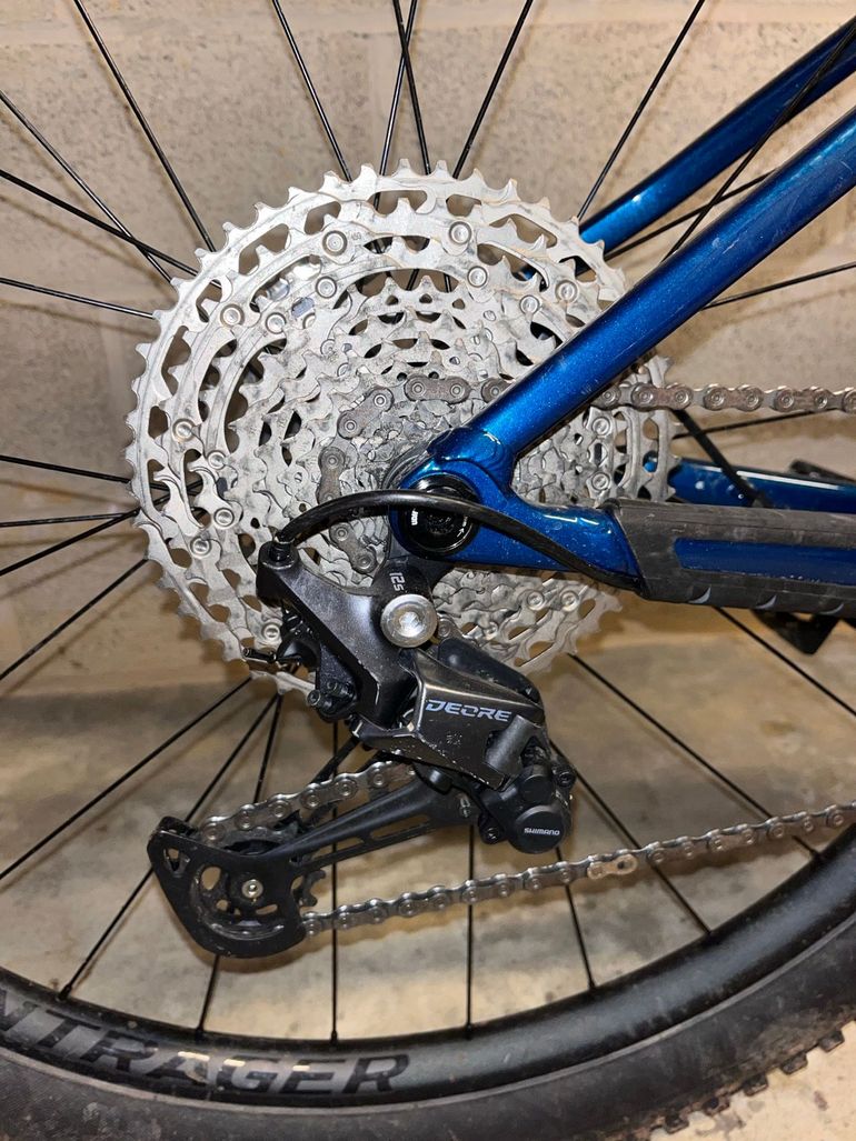 Used Trek Roscoe 7 2023 2023 Mountainbike, Blue, 27.5, 29 — image 3 of 3