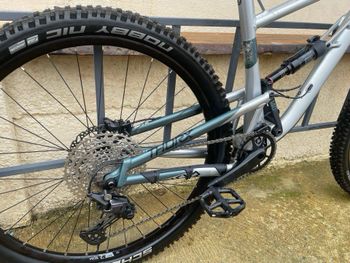 Used Kellys THORX 10 29" 2024 2024 Mountainbike, Light Gray, 29 — image 2 of 4