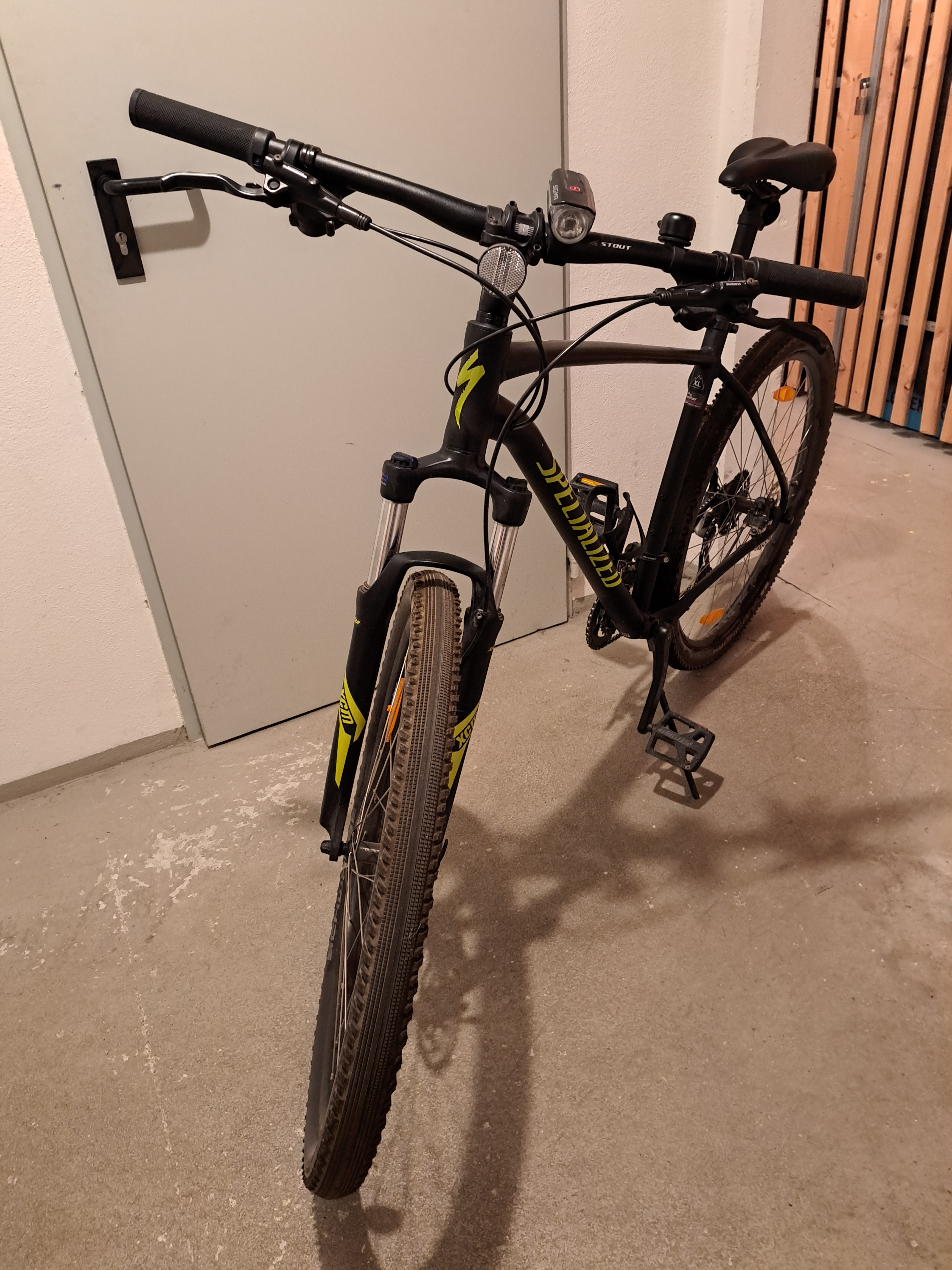 Specialized Men s Rockhopper Comp