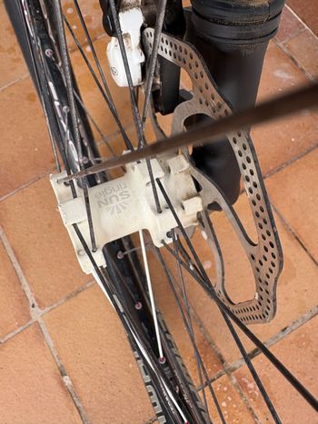 Used Cannondale Twenty lefty 2012 Mountainbike, White — image 9 of 13
