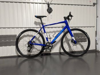 Used Merida SPEEDER 100 2024 Road & Gravel — image 1 of 11