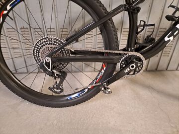 Used Specialized S-Works Epic EVO LTD 2023 Mountainbike, Black — image 3 of 4