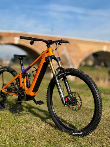 Brugt Ghost E-RIOT CF FULL PARTY 2024 2024 Mountainbike — billede 9 af 9