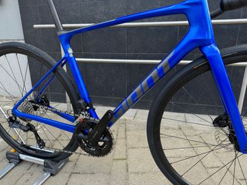 Used Giant Defy Advanced 1 2024 2024 Road & Gravel, Blue — image 2 of 11