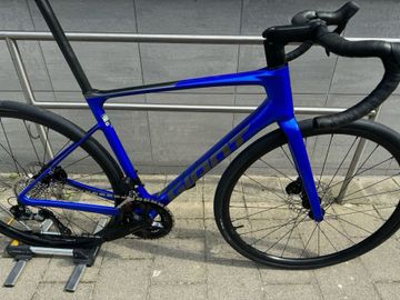 Used Giant Defy Advanced 1 2024 2024 Road & Gravel, Blue — image 5 of 11