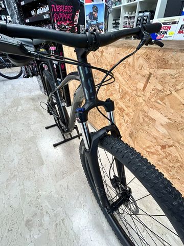 Scott ASPECT 950 CUES NEW 2025 Mountainbike usato, Grigio chiaro — immagine 8 di 13