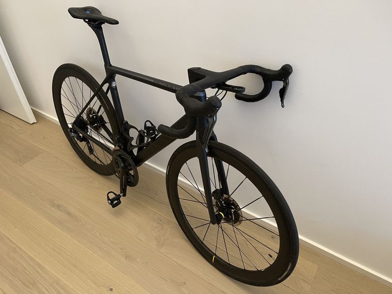 Used Canyon Ultimate CF SLX Disc 9.0 Di2 2019 Road & Gravel, Nero — image 3 of 7