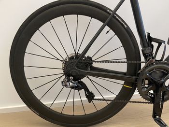 Used Canyon Ultimate CF SLX Disc 9.0 Di2 2019 Road & Gravel, Nero — image 2 of 7