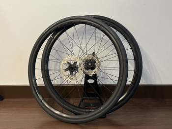 Used Trek Emonda SL6 2019 Road & Gravel, Weiß — image 7 of 7