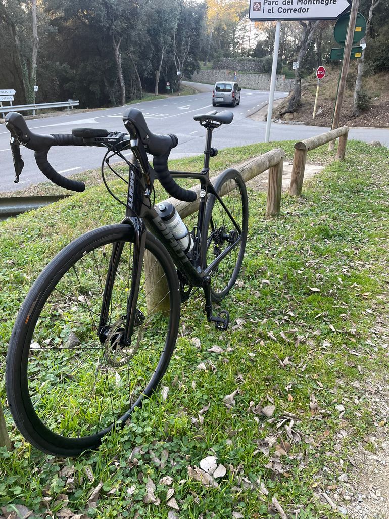 Gebrauchtes Giant TCR Advanced 2 2023 Road & Gravel, Schwarz — Bild 3 von 4