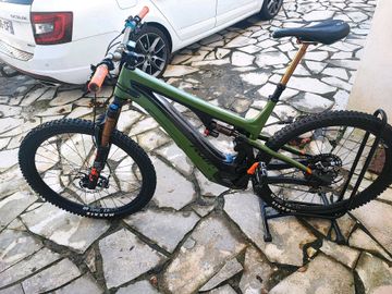 Used Pivot Shuttle Team XTR 2023 2023 Mountainbike, Green, 29 — image 6 of 13