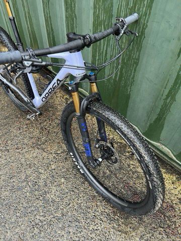 Brugt Orbea Alma Shimano XTR 2024 Mountainbike — billede 2 af 8