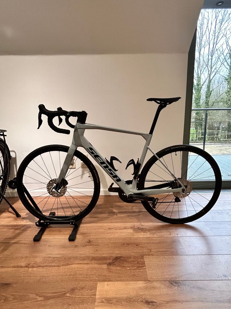 Used Sensa Giulia GF Ice Grey 2021 Road & Gravel, Hellgrau — image 1 of 3